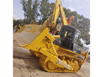  Shantui SD 16 - Bulldozer