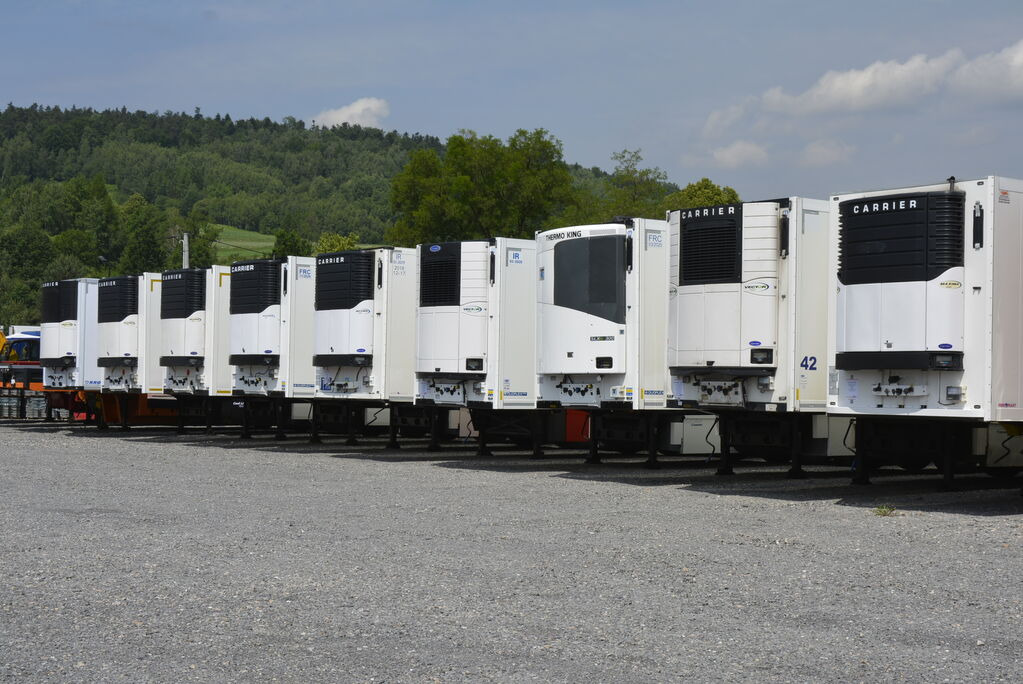 DUETDUDA - Maquinaria de construcción VOLVO undefined: foto 4