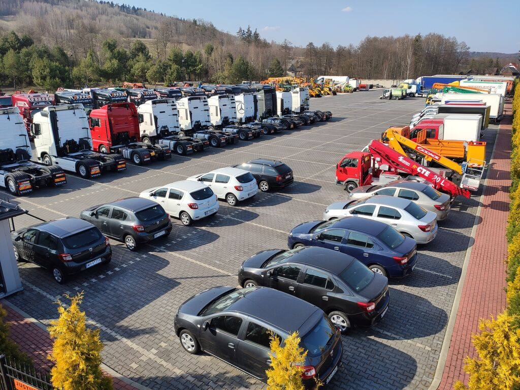 DUETDUDA - Maquinaria de construcción VOLVO undefined: foto 16