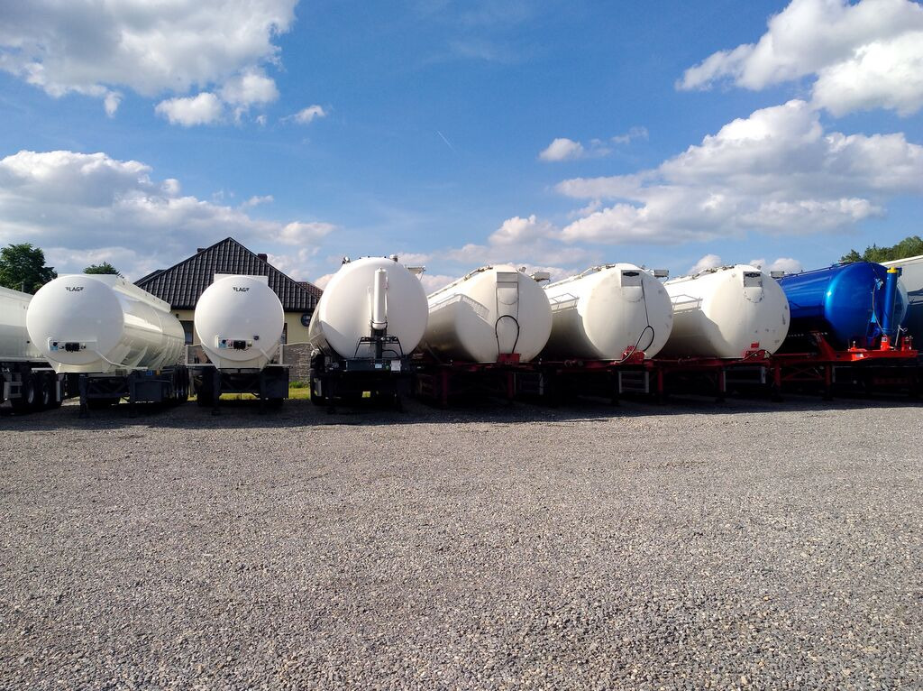 DUETDUDA - Maquinaria de construcción VOLVO undefined: foto 19