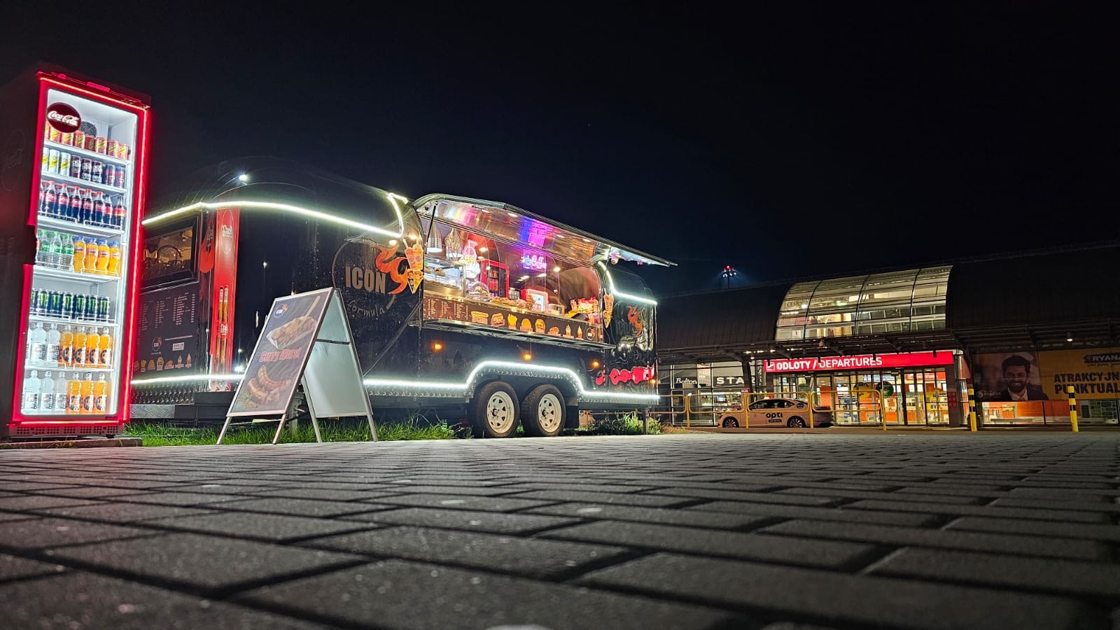 SHINE - American Food Truck - anuncios sobre venta undefined: foto 2