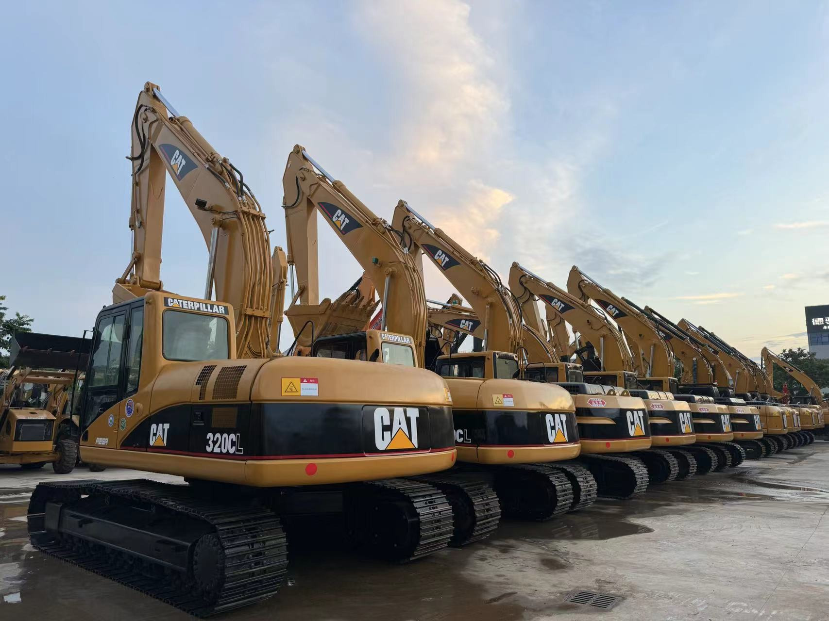 Sunight Development Company Limited - Camiones undefined: foto 3