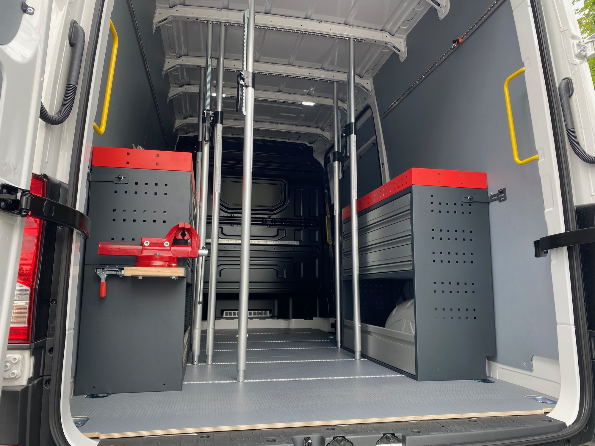 Silvio Behnke Kfz Handel und Vermietung GmbH - Otra maquinaria undefined: foto 5