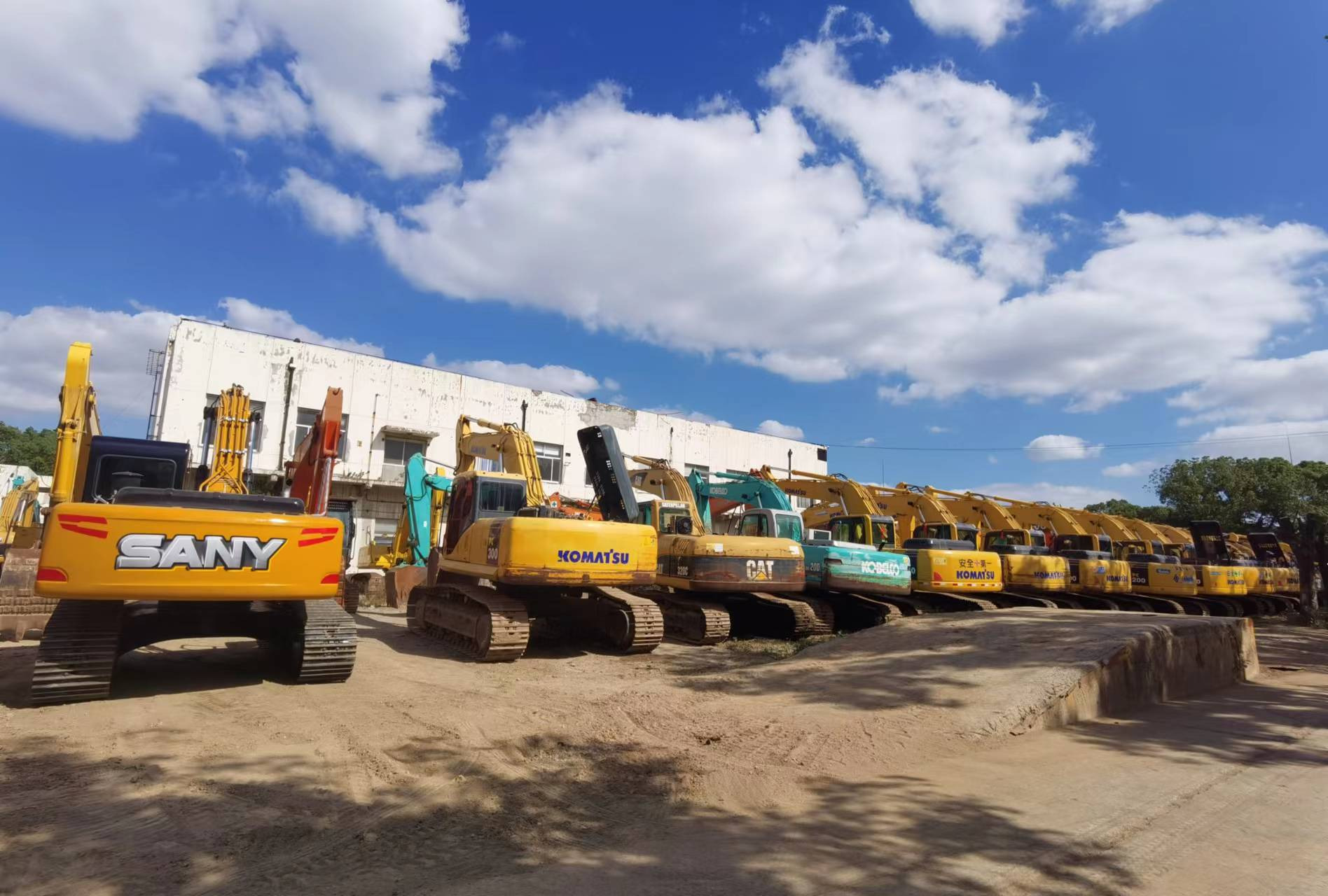 OUTONG MACHINERY LIMITED - Equipos de manutención TOYOTA undefined: foto 6