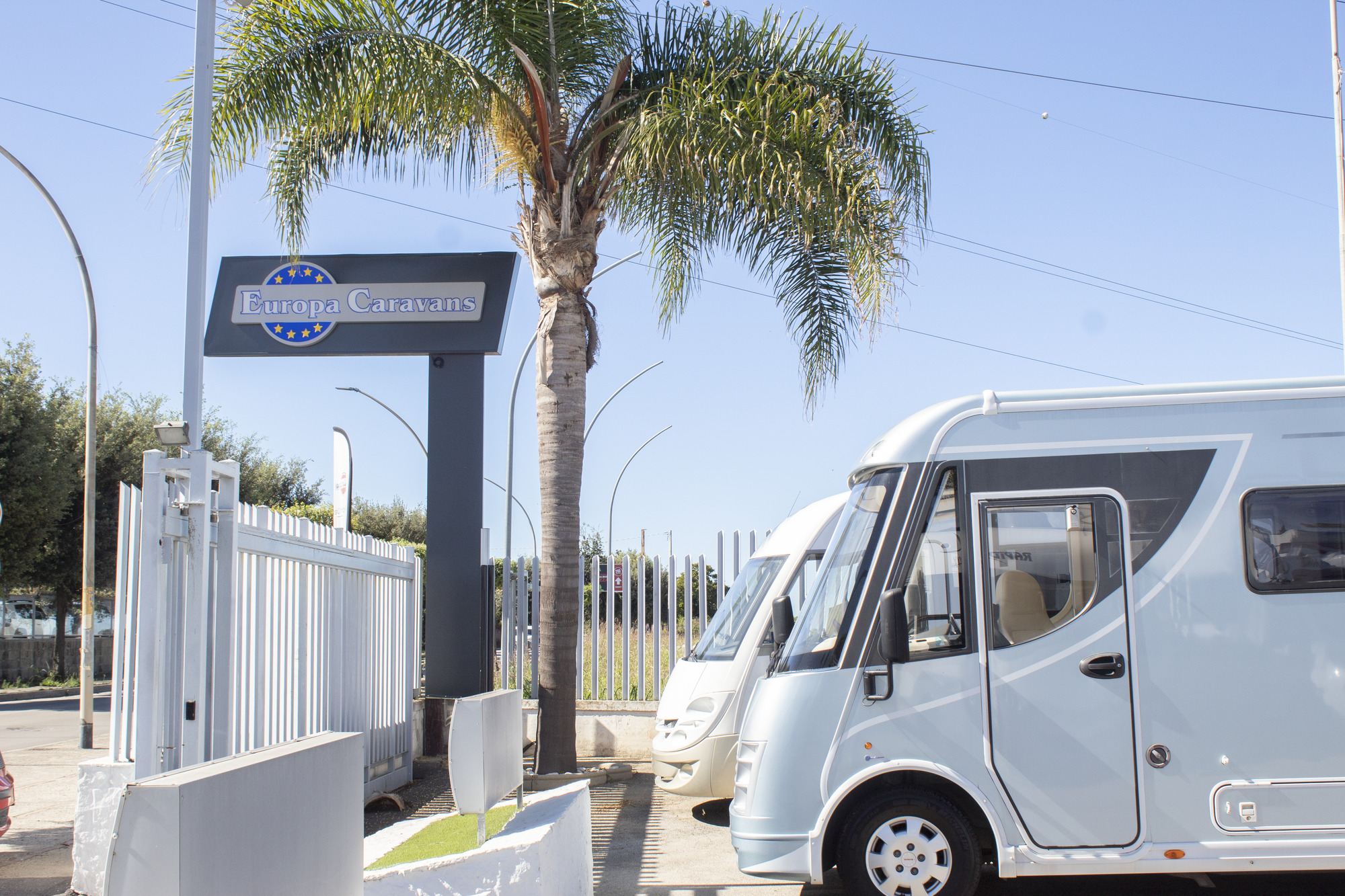 EUROPA CARAVANS SRL - Autocaravanas ROLLER TEAM undefined: foto 3