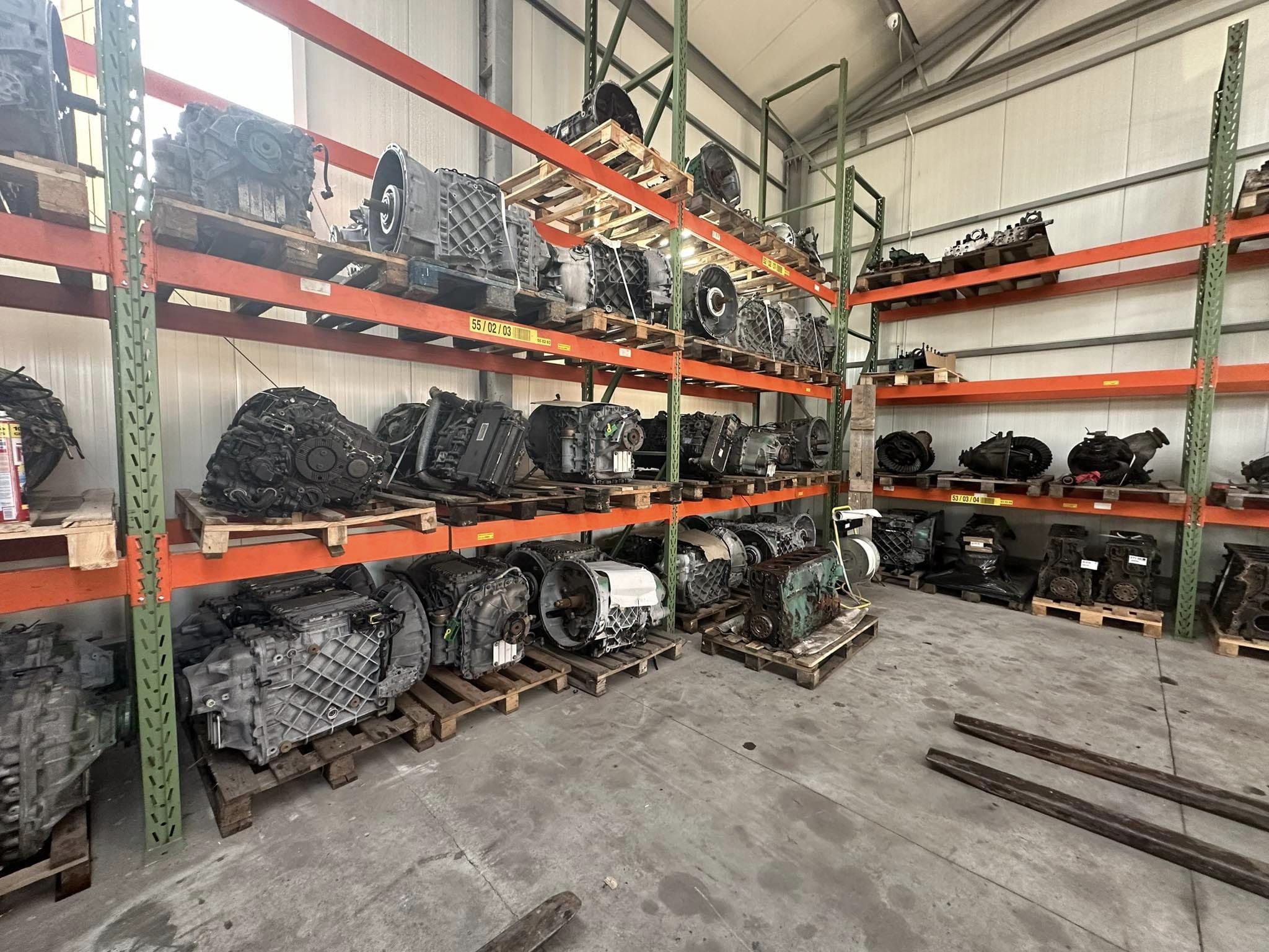 TT TRUCKS & PARTS NATALIA NAWASIELSKA - anuncios sobre venta undefined: foto 8