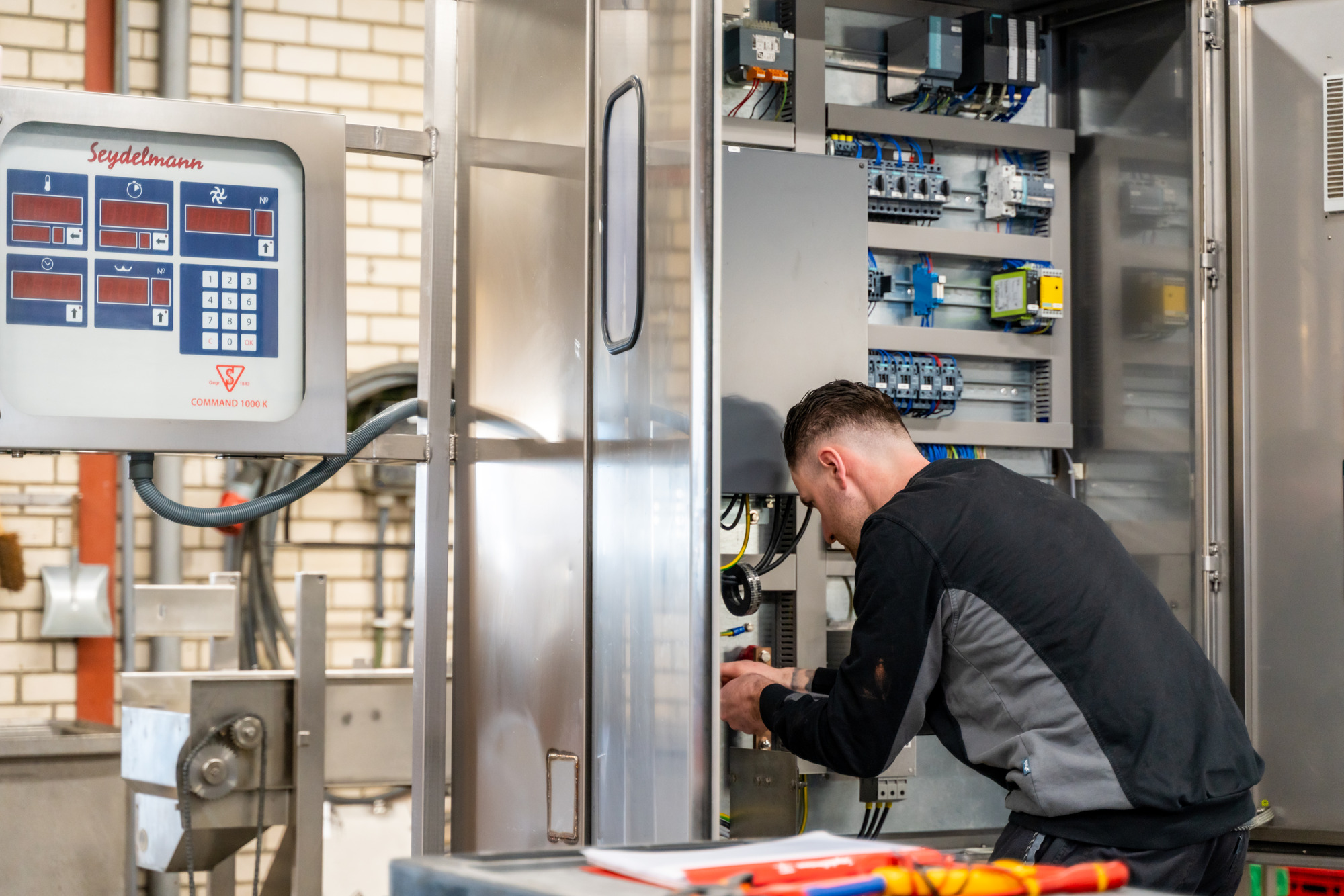 Handelsonderneming P.A. van Zutphen B.V. - Maquinaria industrial - Año: 1993 undefined: foto 4