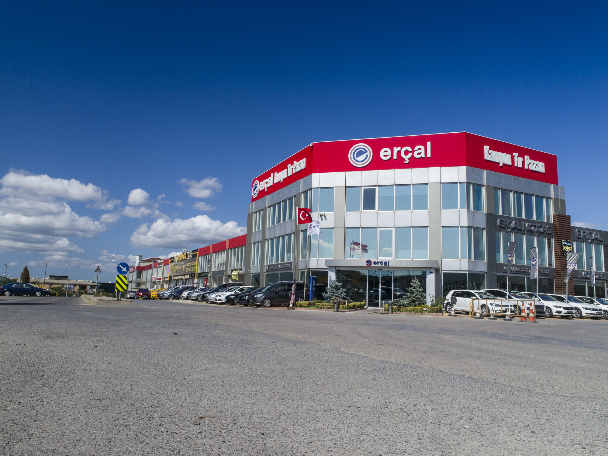 ERCAL TRUCKS - Equipos de apoyo en tierra undefined: foto 5