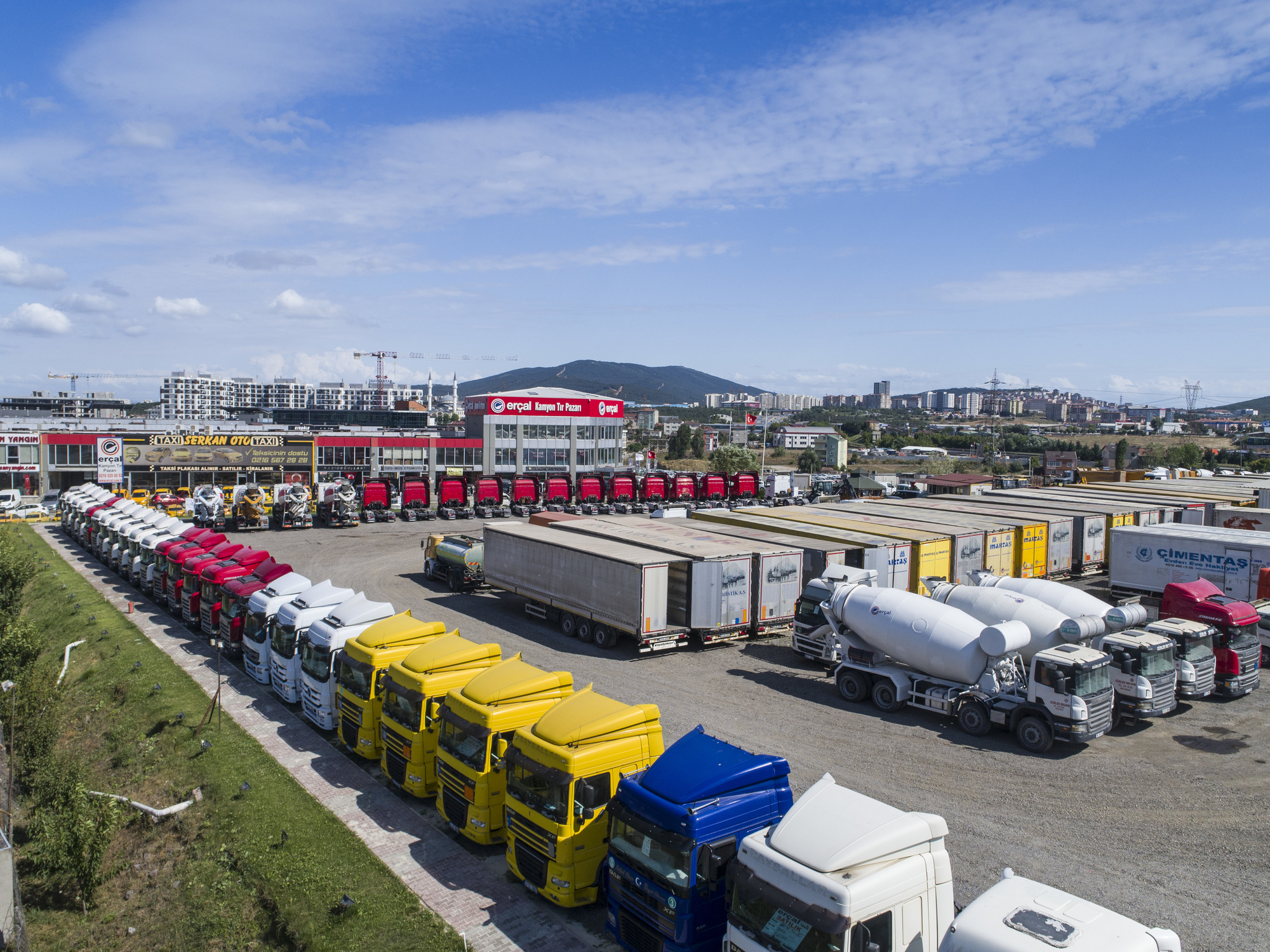 ERCAL TRUCKS - Equipos de apoyo en tierra undefined: foto 3