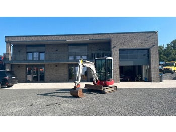 Miniexcavadora TAKEUCHI TB23R
