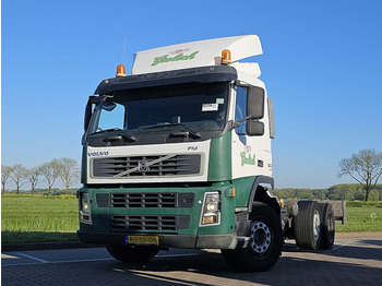 Camión chasis VOLVO FM9 300