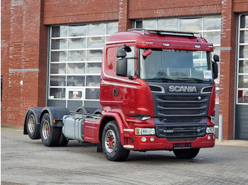 Camión chasis SCANIA R 520