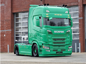 Cabeza tractora SCANIA S