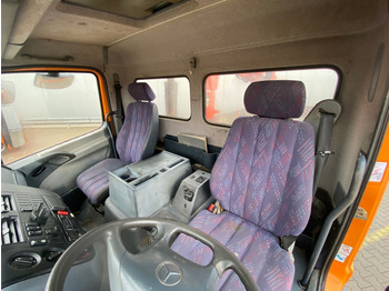 Camión caja abierta, Camión grúa Mercedes-Benz 815 / Atlas-Faltkran: foto 5 Camión caja abierta, Camión grúa Mercedes-Benz 815 / Atlas-Faltkran: foto 5