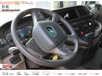 Cabeza tractora MAN TGX 33.540 6x4 BL SA mit Fassi F545RA.2.26: foto 4 Cabeza tractora MAN TGX 33.540 6x4 BL SA mit Fassi F545RA.2.26: foto 4