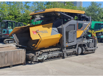 Pavimentadora de asfalto VOLVO