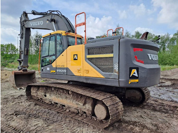 Excavadora de cadenas Volvo EC 300 EL: foto 2
