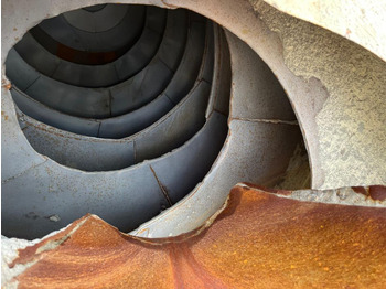 Camión MERCEDES-BENZ Arocs 3240 B 8x4 Betonmischer Deutsch Top AP Achsen: foto 4