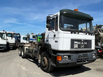 Camión multibasculante, Camión grúa MAN F2000 27.342 6x4 Abrollkipper mit Kran: foto 2