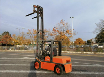 Carretilla elevadora diésel NISSAN