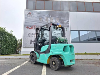 Carretilla elevadora de gas Yale GLP35VX: foto 4