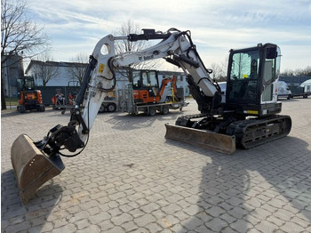 Miniexcavadora BOBCAT E85