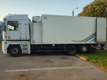 Camión frigorífico RENAULT Magnum 500: foto 2