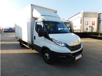 Furgoneta caja cerrada Iveco 35c16h30: foto 2