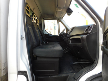 Furgoneta caja cerrada Iveco 35c16h30: foto 5