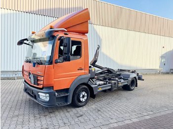 Camión multibasculante MERCEDES-BENZ Atego 824
