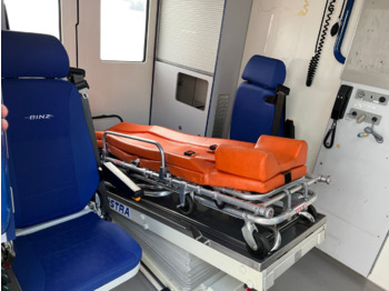 Ambulancia Mercedes-Benz Sprinter 313 CDI 4x2 Sprinter 313 CDI 4x2, Rettungswagen: foto 3