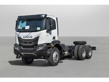 Camión chasis IVECO T-WAY