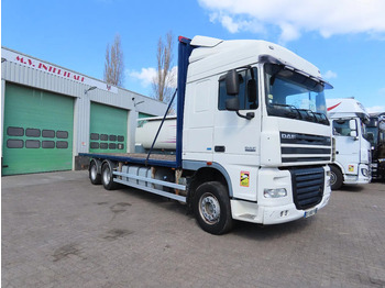 Camión caja abierta DAF XF 105 460