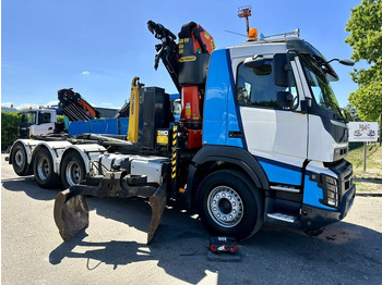 Camión multibasculante, Camión grúa Volvo FMX 460 8x4 TRIDEM HOOKLIFT + CRANE PK 23002 SH + GRABBER / ROTATOR - EURO 6 - LIFT + STEERING AXLE - *374.000km* - EXT BUMPER: foto 2