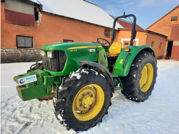 Tractor JOHN DEERE 5075E