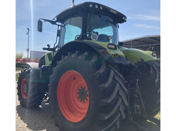 Tractor CLAAS Axion 830