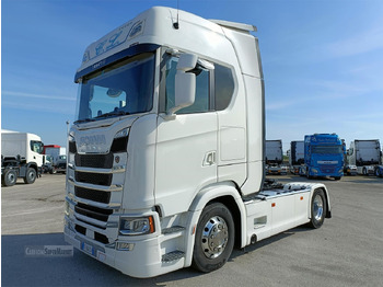 Cabeza tractora SCANIA S 500