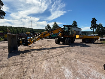 Excavadora JCB JS145W