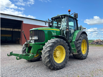Tractor JOHN DEERE 6920