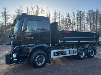 Camión MERCEDES-BENZ Arocs