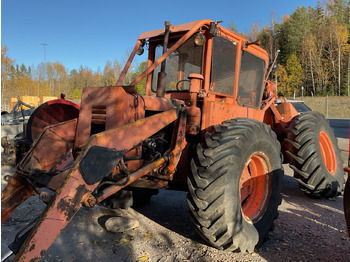 Tractor VALMET 465
