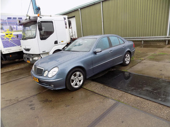 Coche Mercedes-Benz E-Klasse 320 CDI sedan avantgarde: foto 4 Coche Mercedes-Benz E-Klasse 320 CDI sedan avantgarde: foto 4