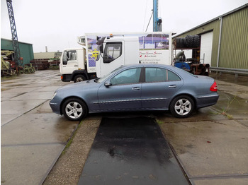 Coche Mercedes-Benz E-Klasse 320 CDI sedan avantgarde: foto 5 Coche Mercedes-Benz E-Klasse 320 CDI sedan avantgarde: foto 5