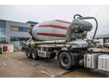 Semirremolque hormigonera LIEBHERR