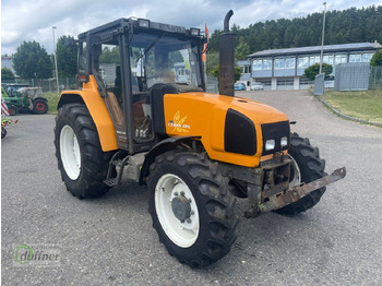 Tractor RENAULT