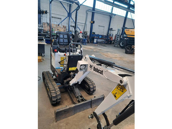 Miniexcavadora BOBCAT E10