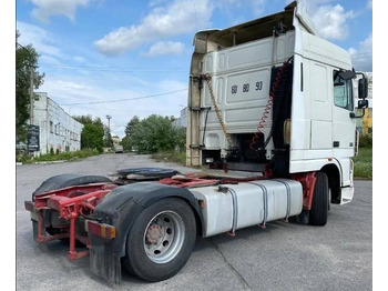 Cabeza tractora DAF XF 95: foto 4