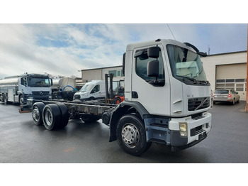 Camión chasis VOLVO FE 320