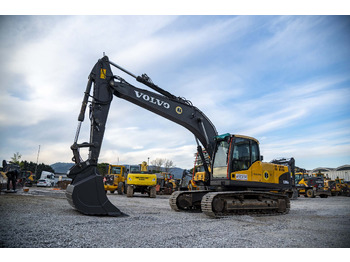Excavadora de cadenas VOLVO EC210