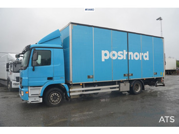 Camión caja cerrada MERCEDES-BENZ Actros